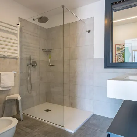 Lana, Apartman
