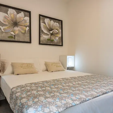 Lana, Apartman *